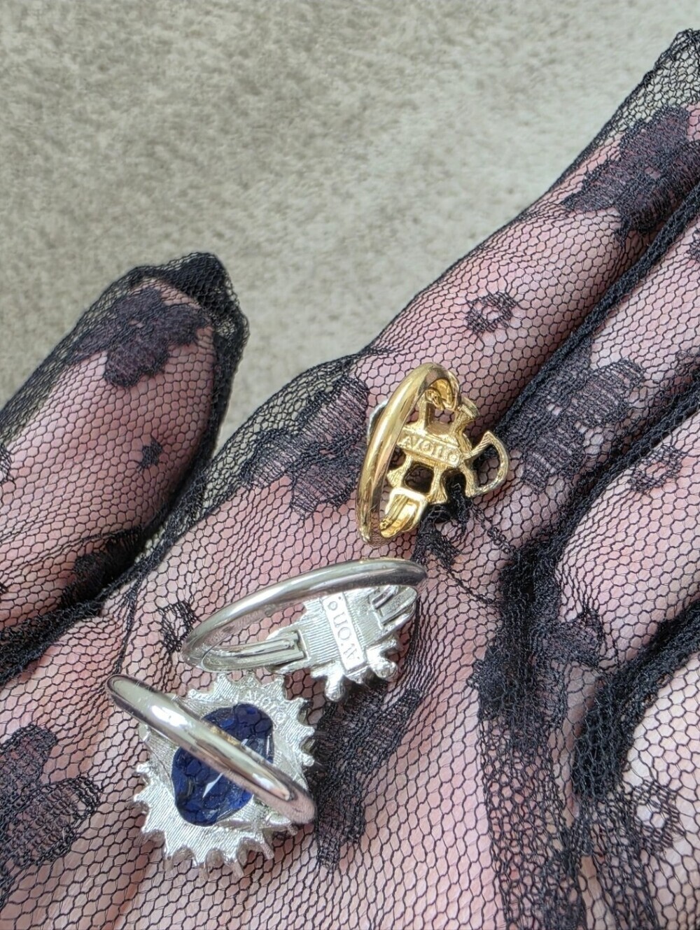 Vintage Avon, Sarah Coventry & NOS Rings 21pc Lot | Cottagecore Coquette Rings - Picture 16 of 17